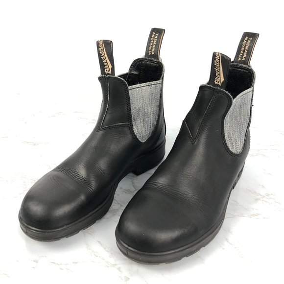 Blundstone Shoes - EUC Blundstone Black Chelsea Boots